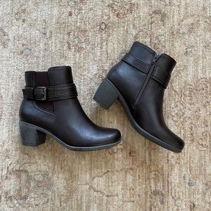 New Dark Brown Booties.  Croft and Barrow, Size 6. Tons of Memory Foam.  NWOT